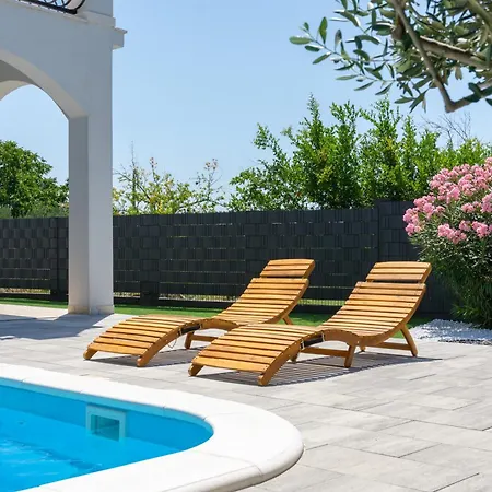 Holiday home Kalani Kastela